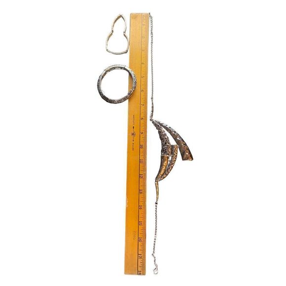 Silver geometric necklace with two stretch bracelets - Picture 8 of 8